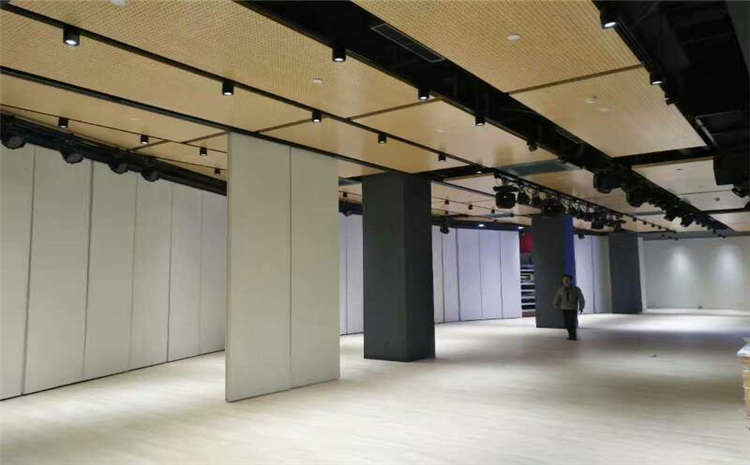 俄勒岡松實木運動地板一般多少錢？